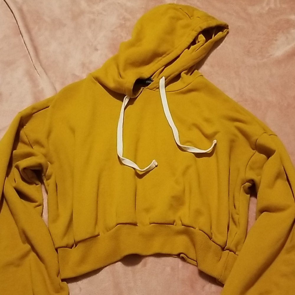 Cropped hoodie